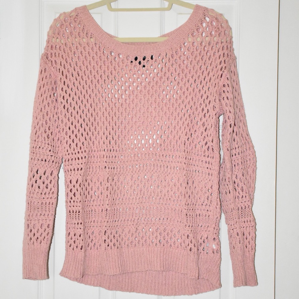 American Eagle pink sweater